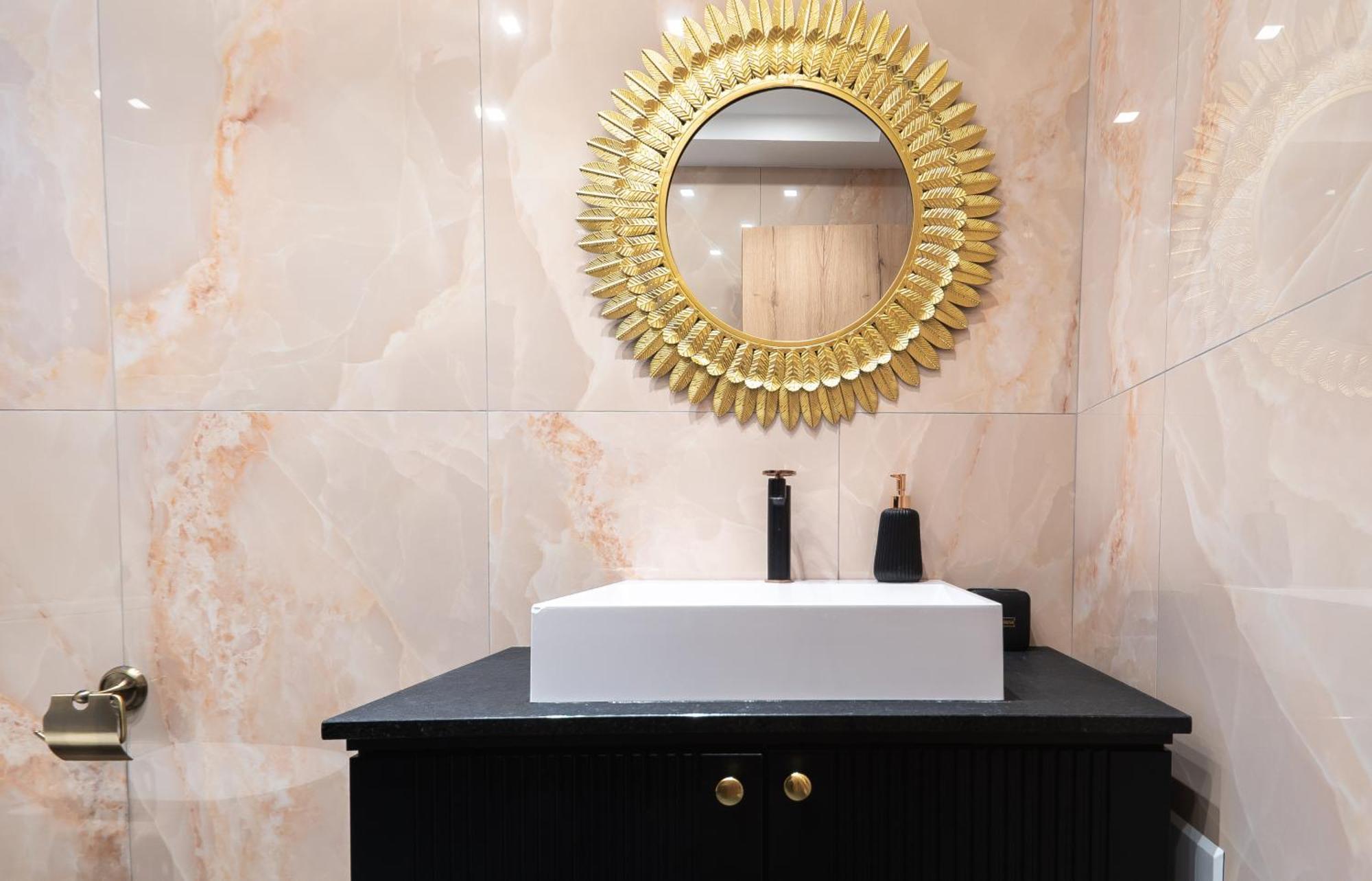 Elegance Suites Plataria Bagian luar foto